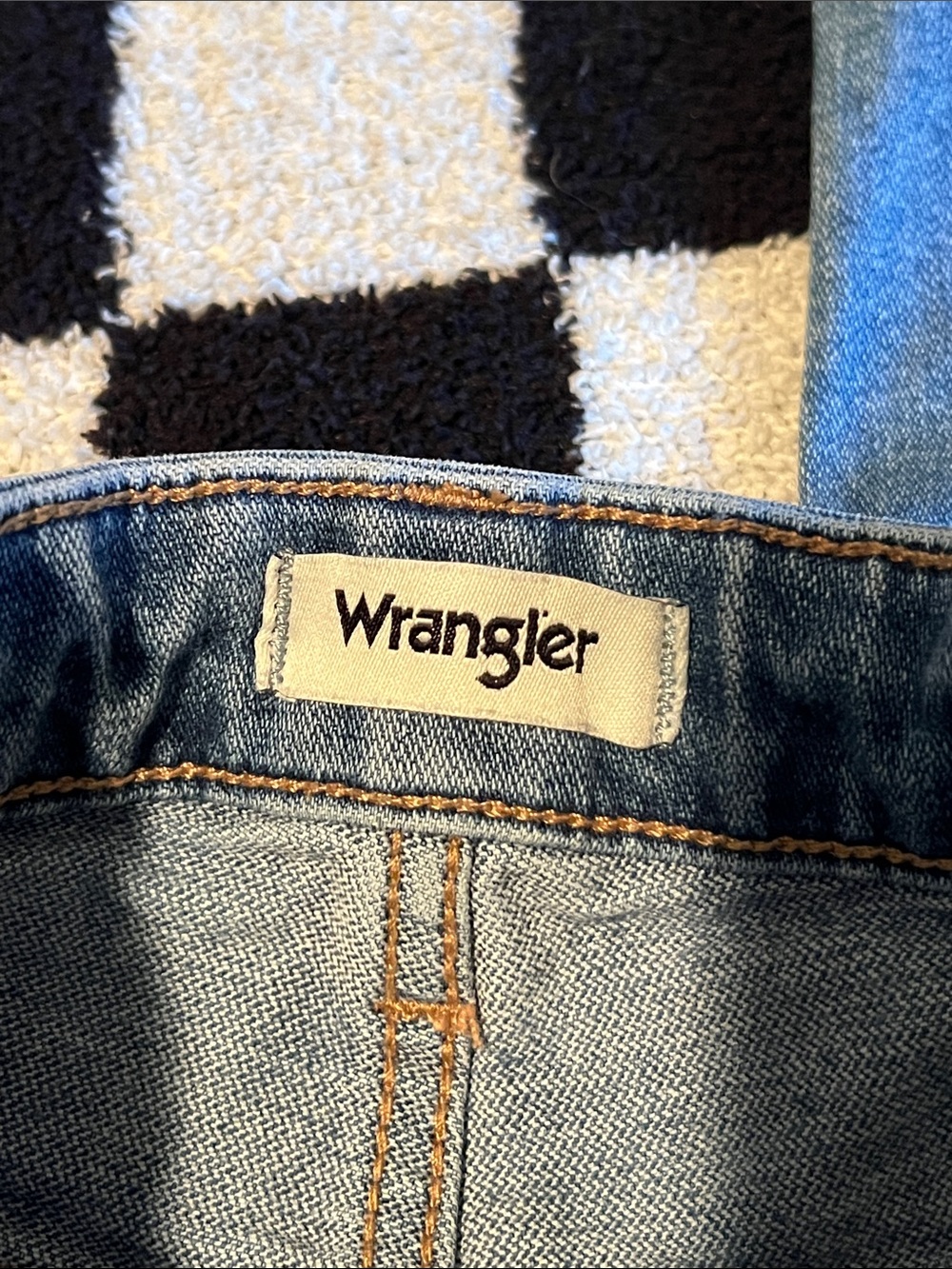 Wrangle Jeans - Picture 3 of 6